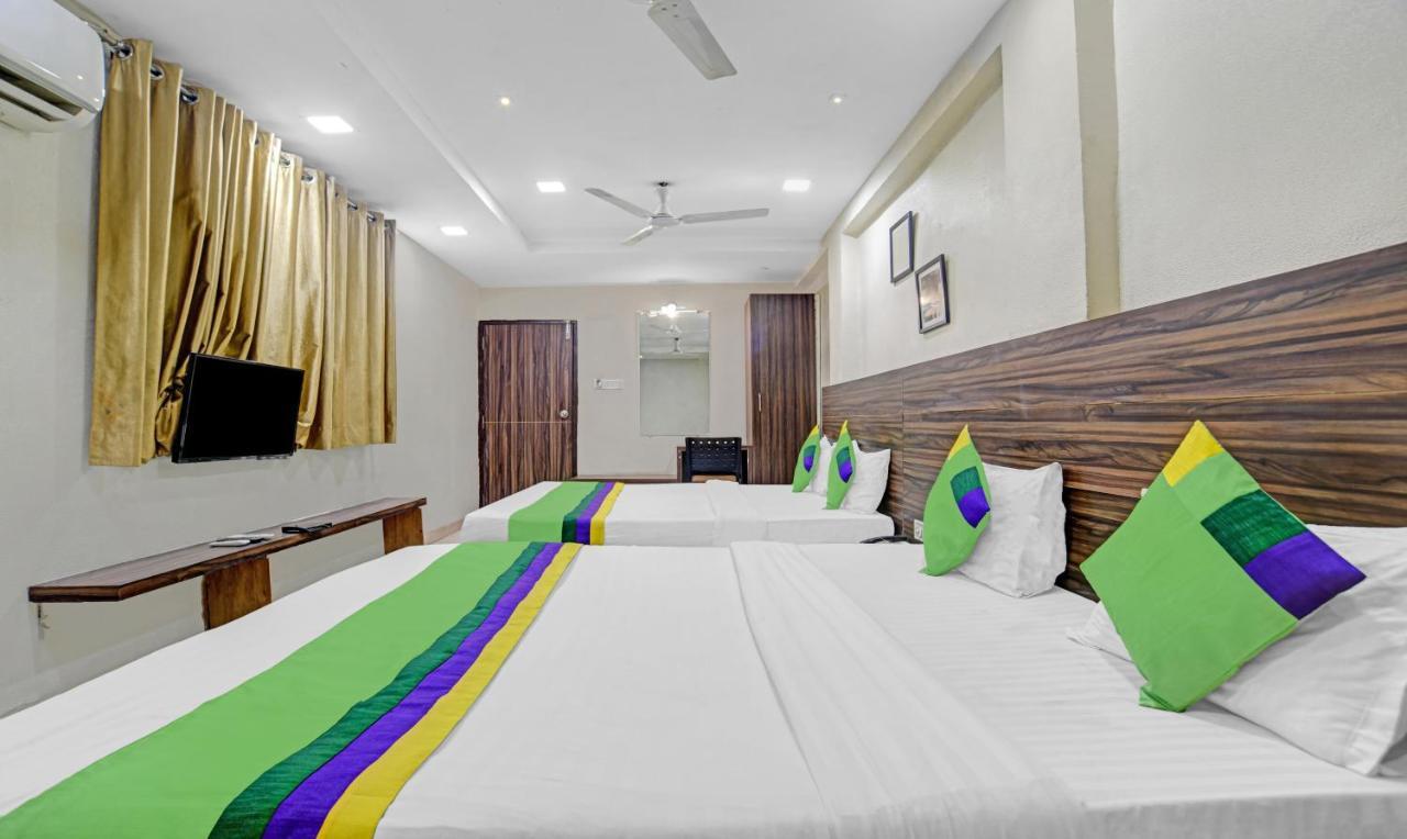 Treebo Trend Royal Galaxy Park Hotel Indore Bagian luar foto