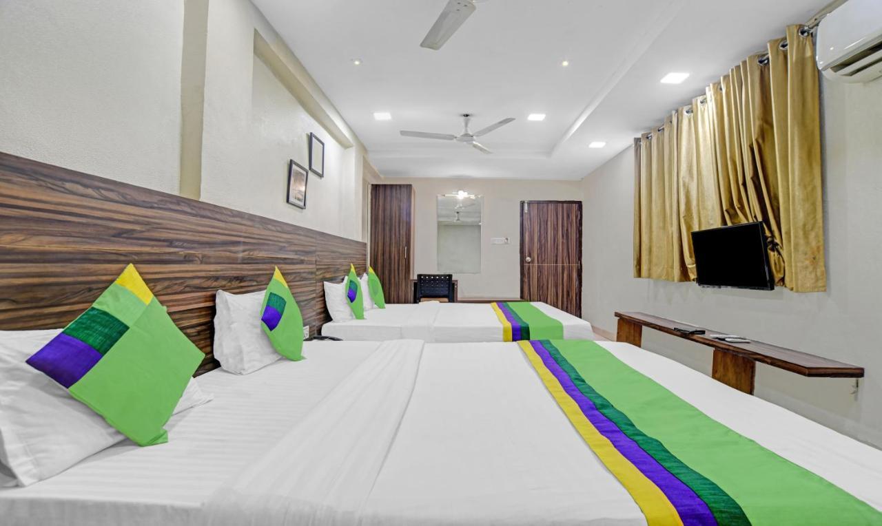 Treebo Trend Royal Galaxy Park Hotel Indore Bagian luar foto